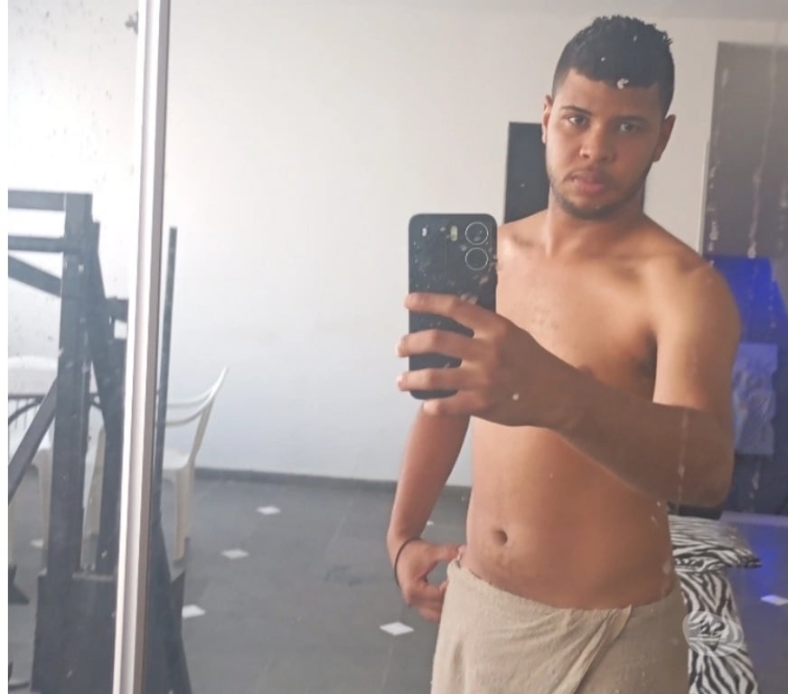 Acompanhantes masculinos Vila Velha ES - Fotos para Dennys pauzudo capixaba