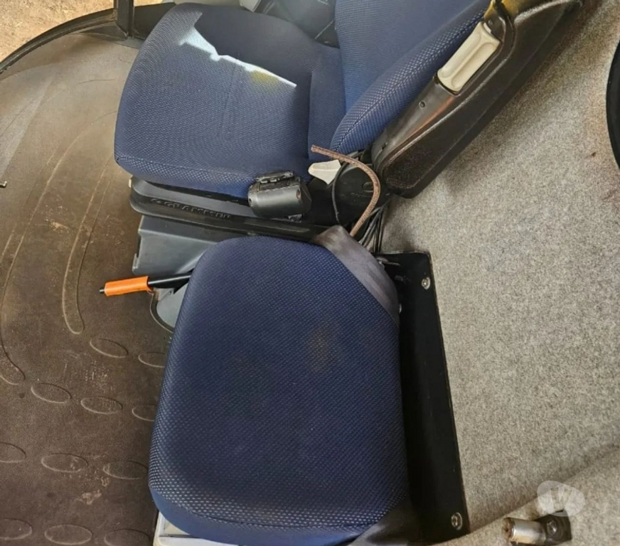 Maquinária agrícola Sertanopolis PR - Fotos para VENDO MAQUINHA NH TC5.90 2021