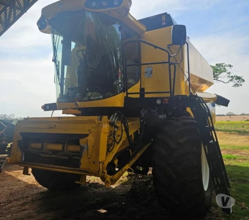 Maquinária agrícola Sertanopolis PR - Fotos para VENDO MAQUINHA NH TC5.90 2021