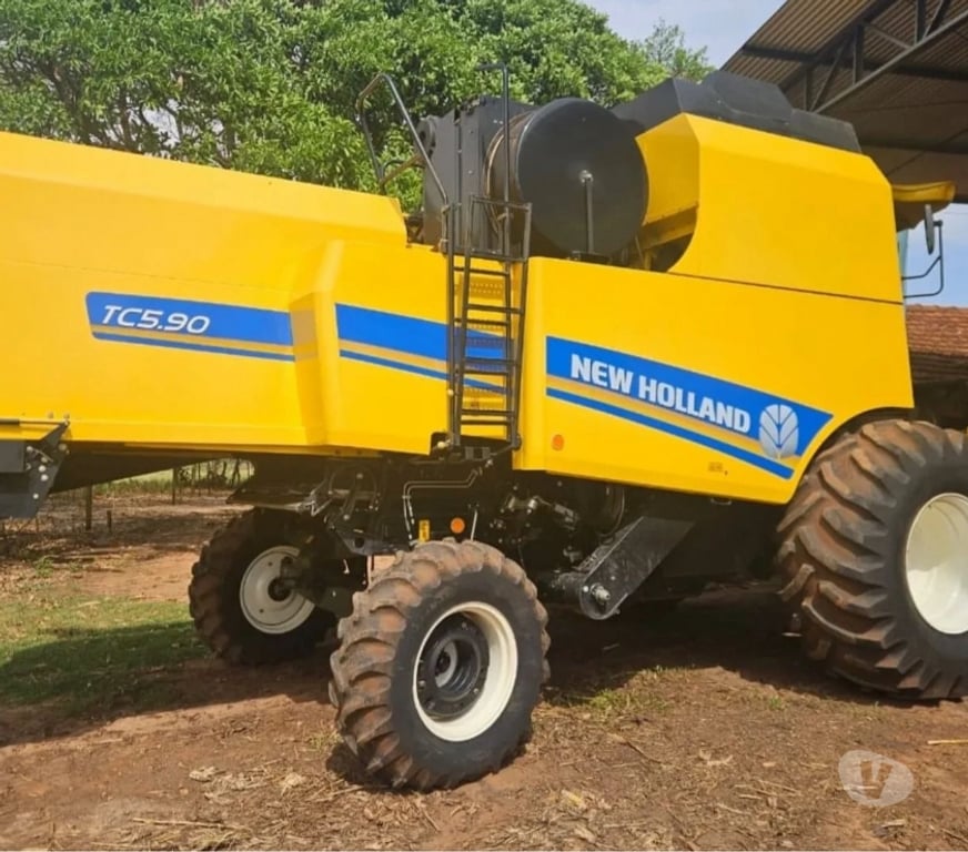 Maquinária agrícola Sertanopolis PR - Fotos para VENDO MAQUINHA NH TC5.90 2021