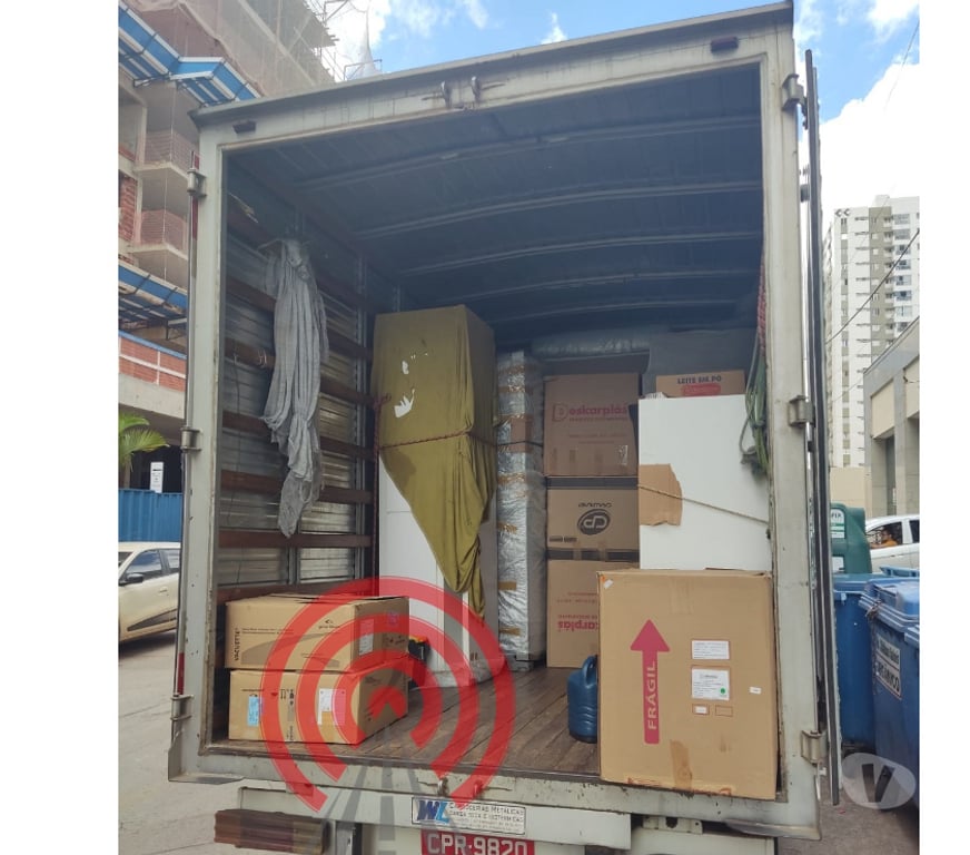 Mudanças - Frete Brasilia DF Setor Comercial Sul - Fotos para Mudança Comercial Caminhão Baú c ajudante e montador
