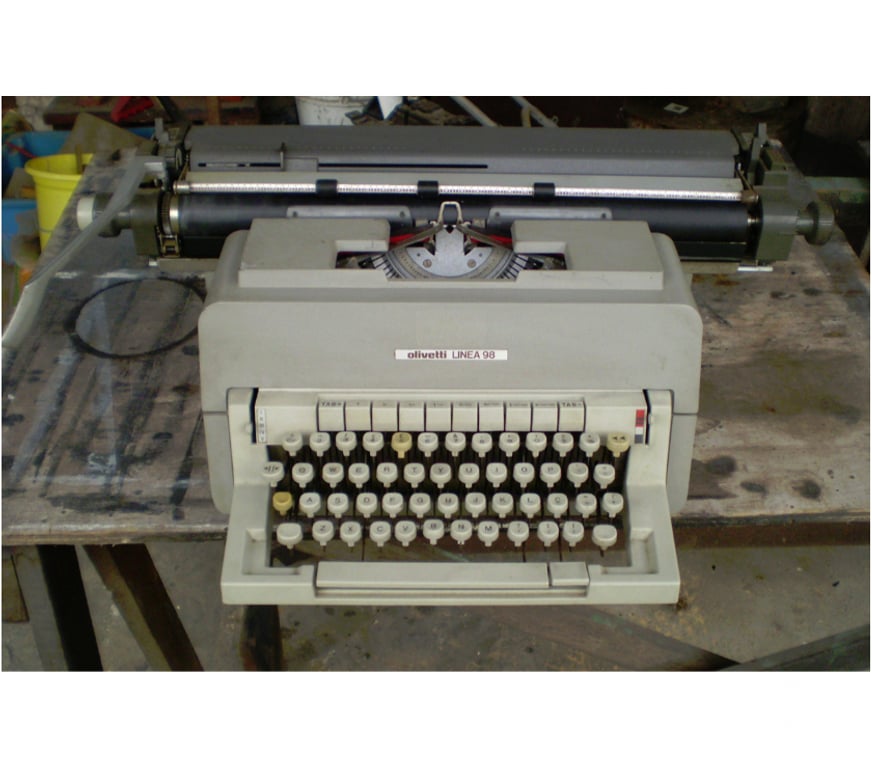 Colecionadores Porto Alegre RS Porto Alegre Sul - Fotos para Máquina de escrever antiga.- Cód. 215 -