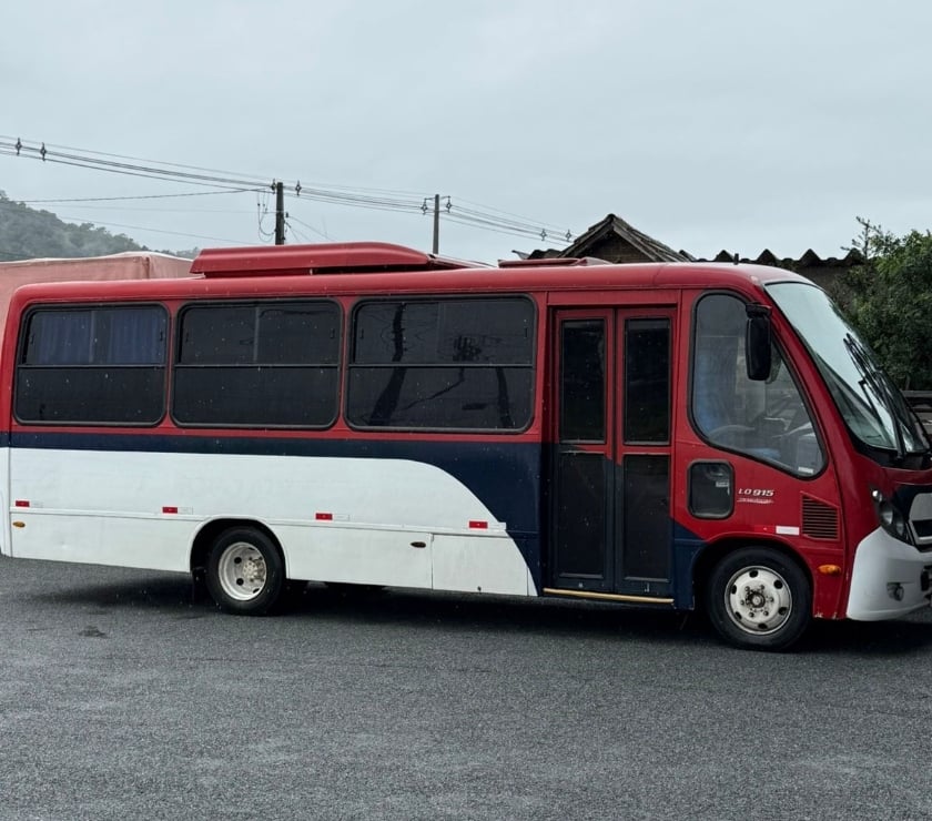  Ônibus Usados Cidade Industrial de Curitiba Curitiba PR - Fotos para Micro Onibus Neobus M.Benz lo-915 ano 2009 Cód.9954