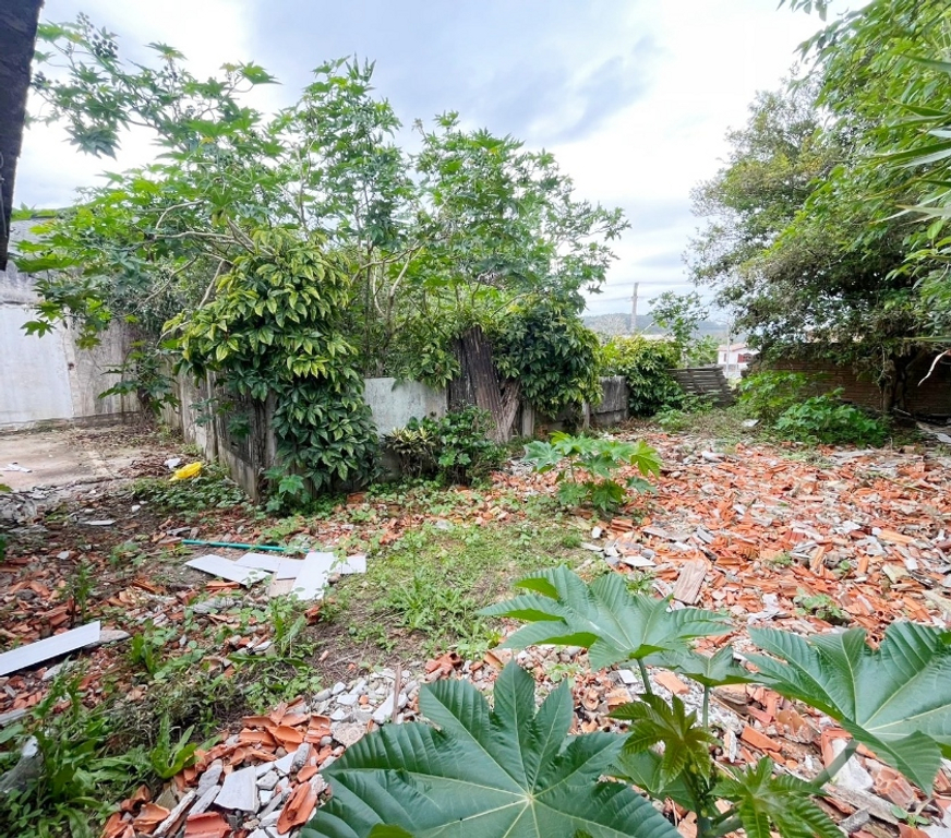 Apartamentos a venda Jaguaruna SC - Fotos para Casa + ponto comercial no Centro - Jaguaruna SC