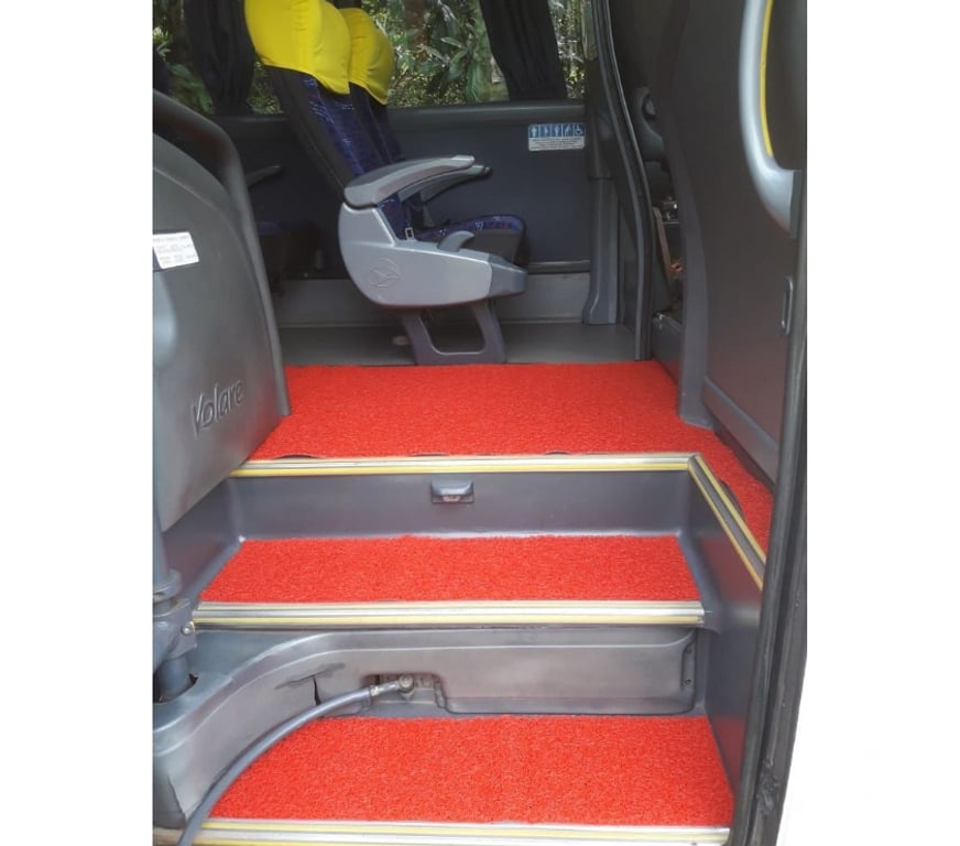  Ônibus Usados Curitiba PR Cidade Industrial de Curitiba - Fotos para Micro Onibus Volare W-9 Executiva ano 2016 cód.9957