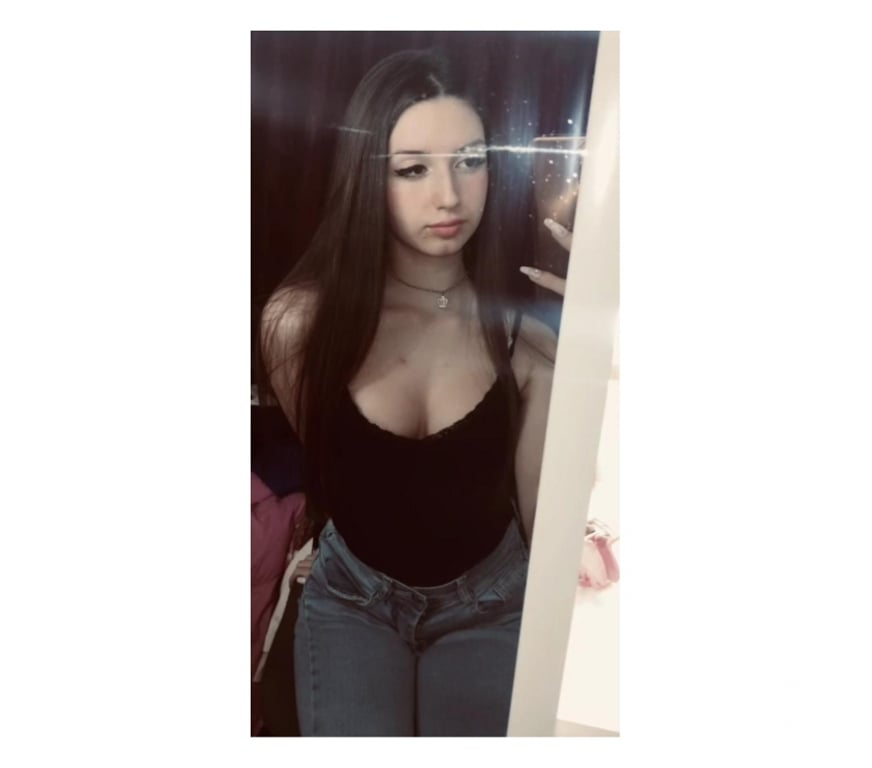 Garotas de programa Chapeco SC - Fotos para Magrinha com local no centro atendo sozinha