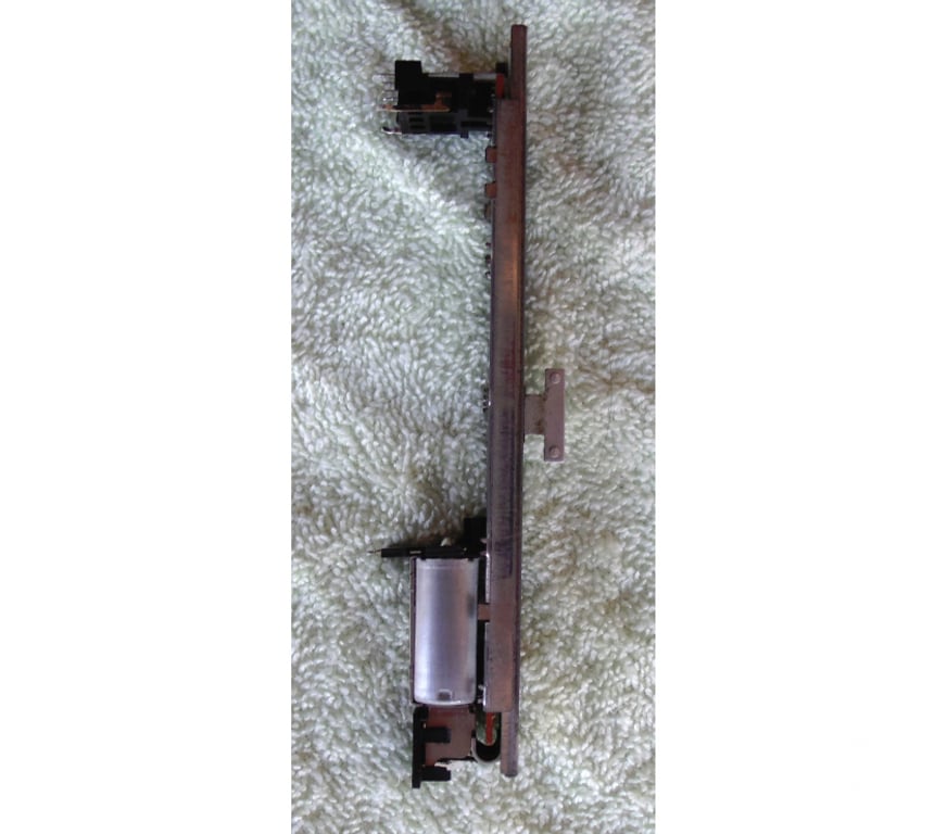 TV Usada Porto Alegre RS Porto Alegre Sul - Fotos para Potenciômetro deslizante mesa Yamaha.- Cód. 269 -