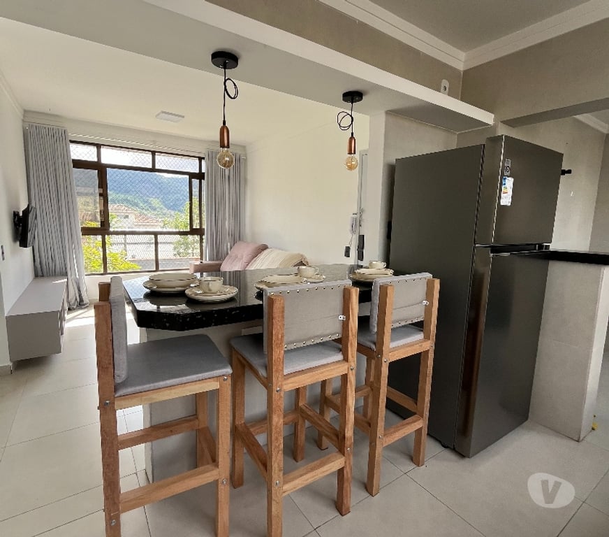 Apartamentos a venda Guaruja SP - images_alt_text Apartamento de 2 Qts com Suíte Móveis Planejados Reformado