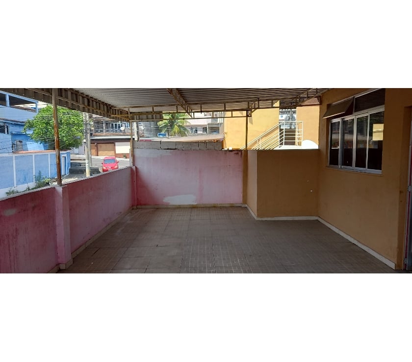 Apartamentos a venda Rio de Janeiro RJ Outros Bairros Rio de Janeiro RJ - Fotos para CASA NO 2º ANDAR COM TERRAÇO
