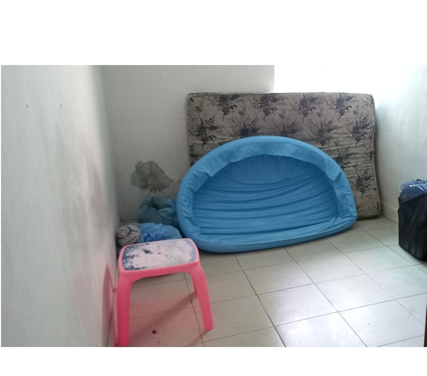 Apartamentos a venda Rio de Janeiro RJ Outros Bairros Rio de Janeiro RJ - Fotos para CASA DE FUNDOS 2 QUARTOS