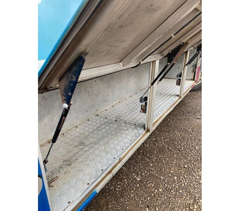  Ônibus Usados Curitiba PR Cidade Industrial de Curitiba - Fotos para Onibus Dianteiro Volvo B-270 Mascarello ano12 Cód.9974