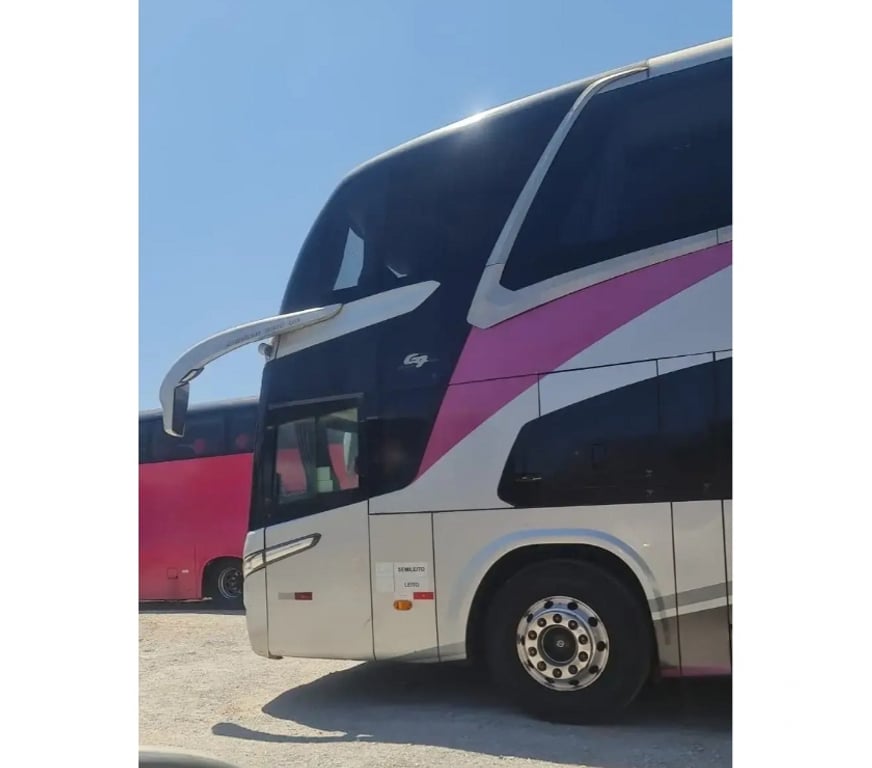  Ônibus Usados Curitiba PR Matriz - Fotos para VOLVO – DD – 2019 – RF. 7171