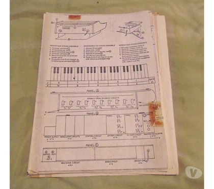 DVD - Video Games - Livros - CD Porto Alegre Sul Porto Alegre RS - Fotos para Dois Manuais de serviço de teclados antigos.-Cód.319-