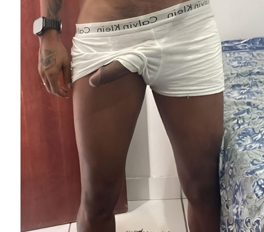 Acompanhantes masculinos Balneario Camboriu SC - Fotos para Yan Ferraz seu puto safado preferido.