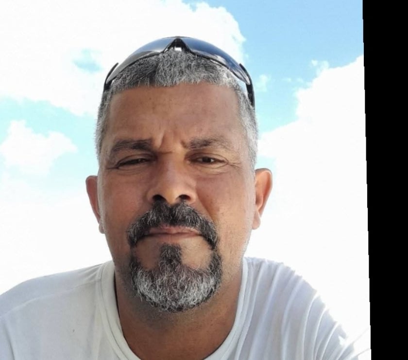 Homem procura Mulher - Fotos para A procura de uma mulher