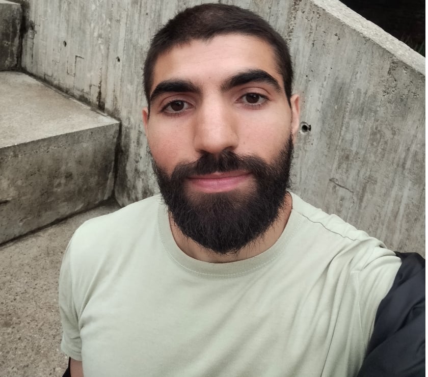 Acompanhantes masculinos Eldorado SP - Fotos para massagem árabe (primos)