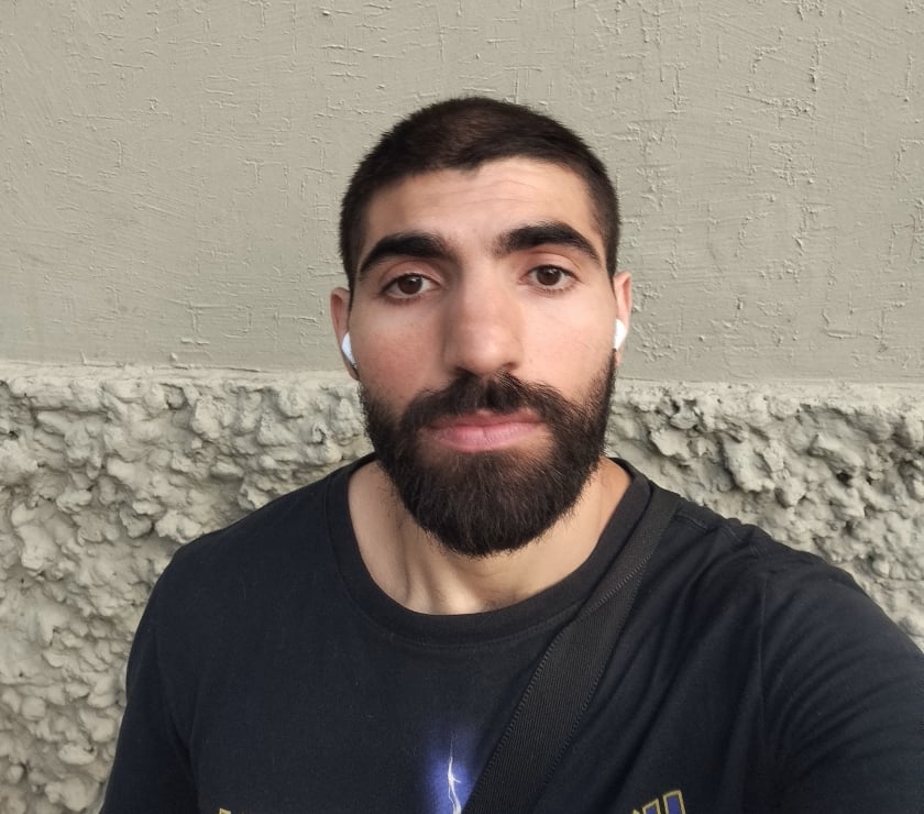 Acompanhantes masculinos Eldorado SP - Fotos para massagem árabe (primos)