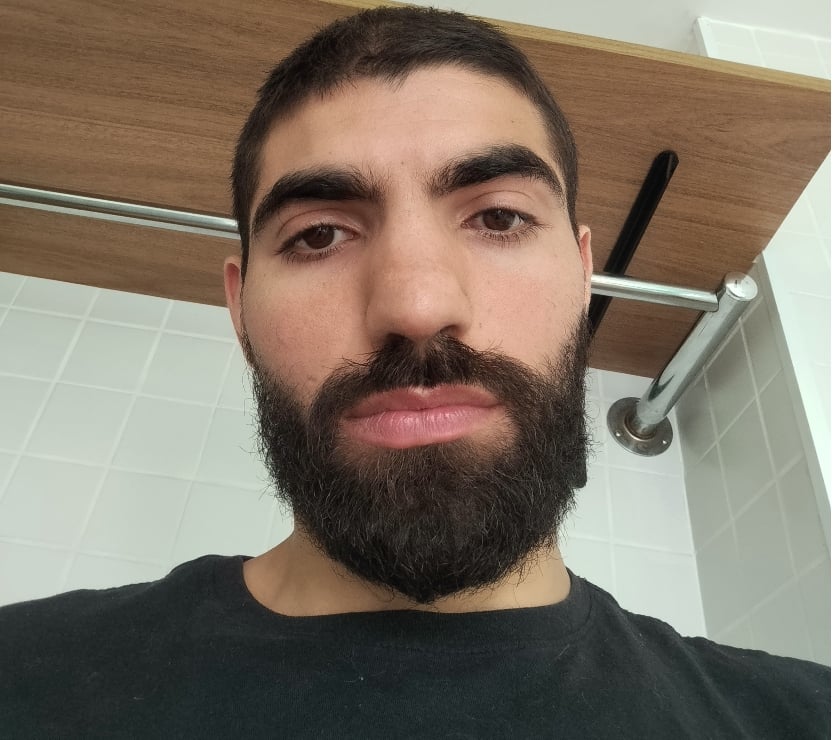 Acompanhantes masculinos Eldorado SP - Fotos para massagem árabe (primos)