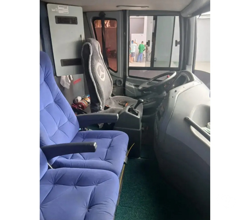  Ônibus Usados Curitiba PR Matriz - Fotos para MBENZ – DD – 2010 – RF. 7172