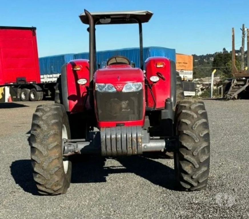 Maquinária agrícola agua Boa MT - Fotos para Pare de pagar por fretes
