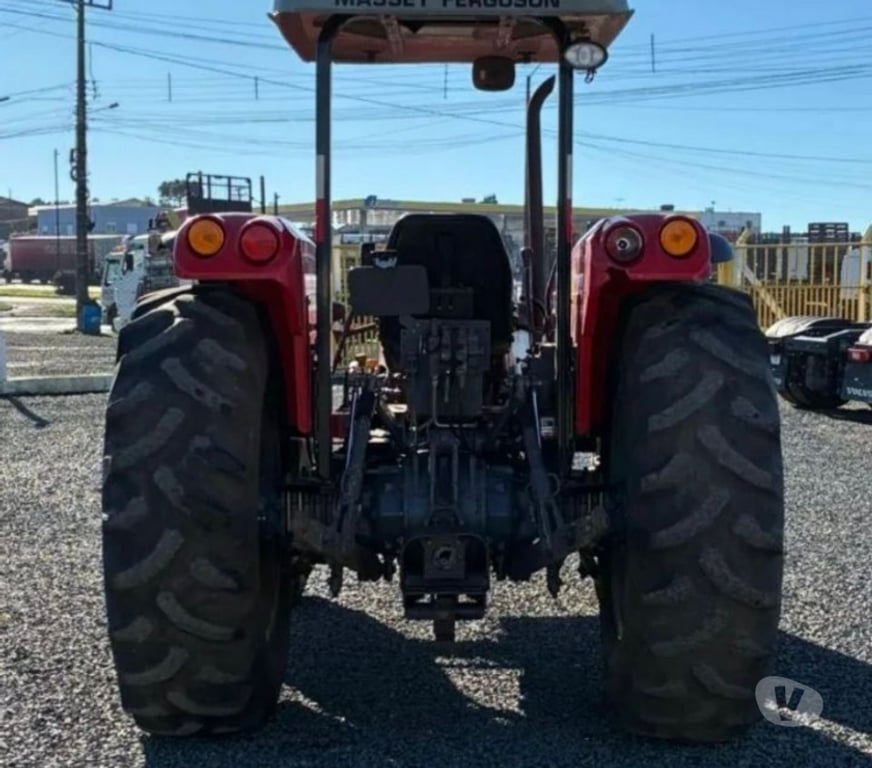 Maquinária agrícola agua Boa MT - Fotos para Pare de pagar por fretes