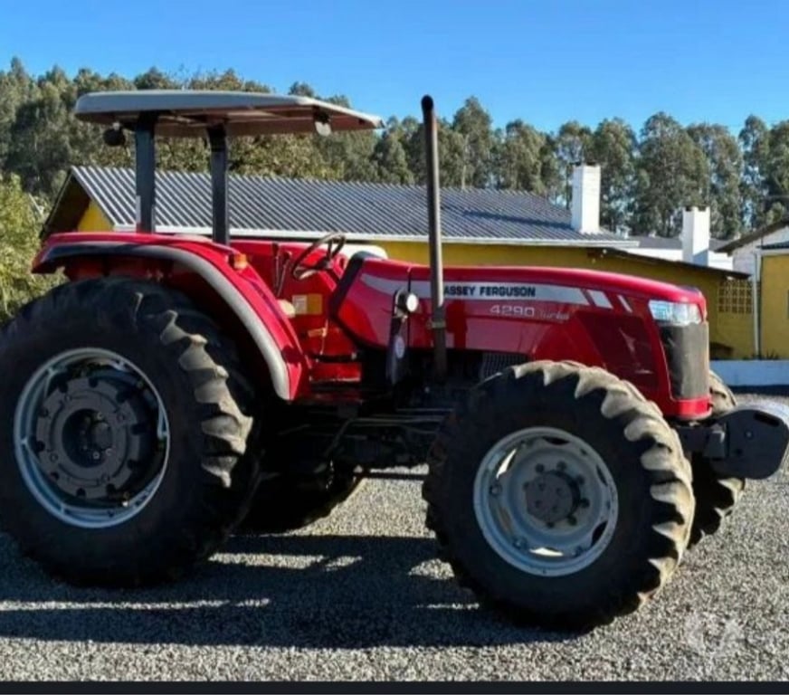Maquinária agrícola agua Boa MT - Fotos para Pare de pagar por fretes