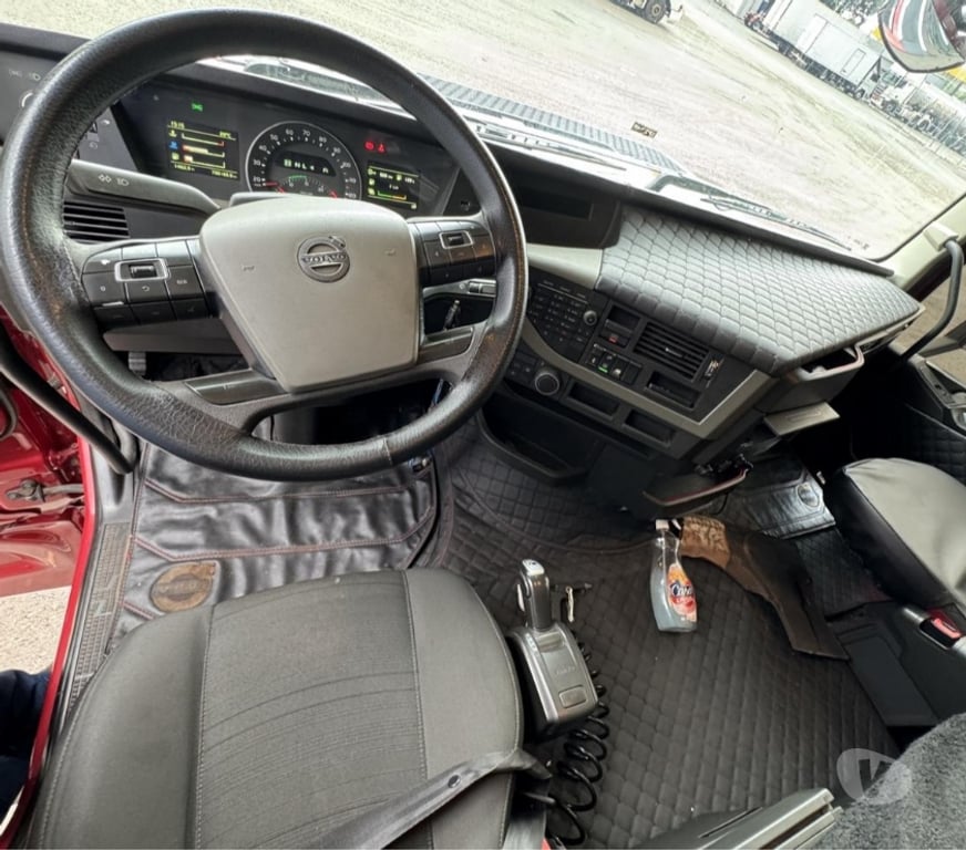 Caminhões usados Urupa RO - images_alt_text Volvo FH 460 6x2 e Carreta Randon LS