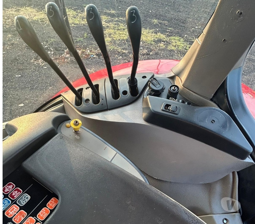 Maquinária agrícola Londrina PR - Fotos para Trator Case Puma 215 📅 Ano: 2016 REVISADO