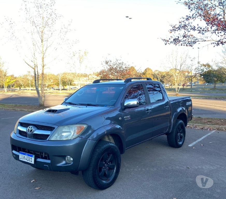 Seminovos Bento Goncalves RS - Fotos para HiluxHILUX SRV 3.0 TURBO DIESEL TRAÇÃO 4X4 CAMBIO MANUAL