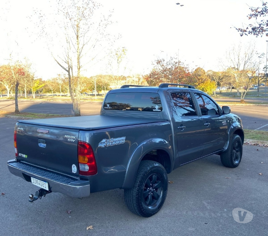 Seminovos Bento Goncalves RS - Fotos para HiluxHILUX SRV 3.0 TURBO DIESEL TRAÇÃO 4X4 CAMBIO MANUAL