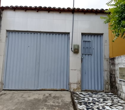 casas para vender - Fotos para VENDE-SE ESTA CASA - ACEITA CARRO NO NEGÓCIO - PARAMBU - CE