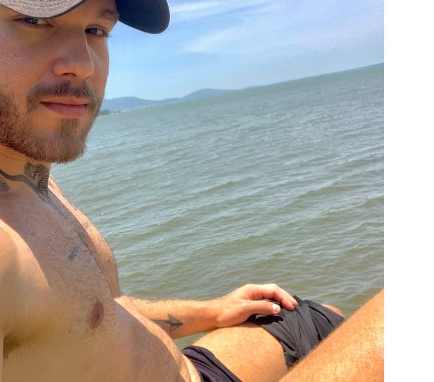 Acompanhantes masculinos Florianopolis SC Centro Florianopolis - Fotos para Daniel Prado Dotado