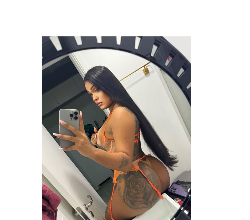 Acompanhantes travesti Sao Paulo SP Alto de Pinheiros - Fotos para Lara dotada 23 cm disponivel