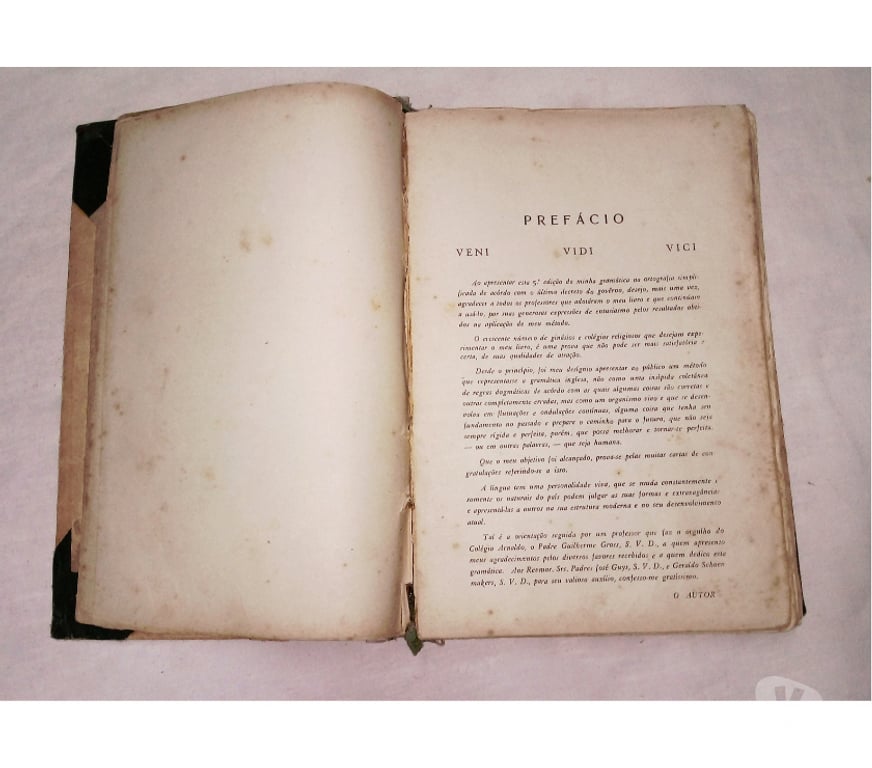 DVDs a Venda Porto Alegre RS Porto Alegre Sul - Fotos para Dois livros de línguas.- Cód. 346 -