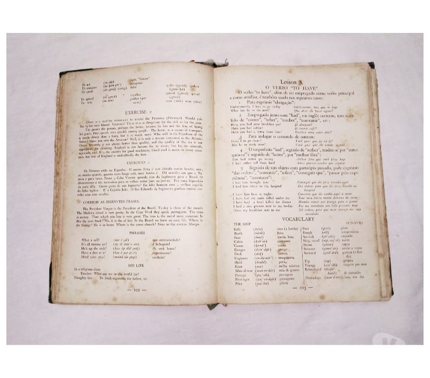 DVDs a Venda Porto Alegre RS Porto Alegre Sul - Fotos para Dois livros de línguas.- Cód. 346 -