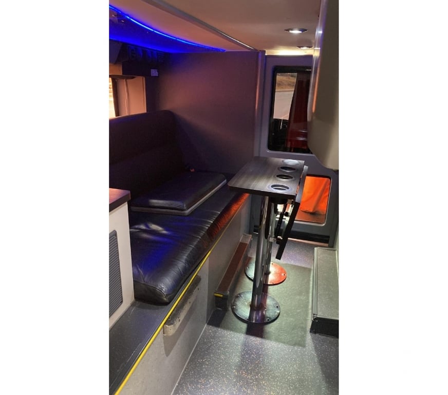  Ônibus Usados Curitiba PR Cidade Industrial de Curitiba - Fotos para Onibus DD G-7 4-eixos Scania K-440 ano 2017 cód.9983