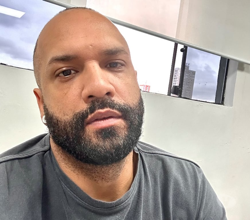 Acompanhantes masculinos Sao Paulo SP República - Fotos para 🔥 Moreno, careca e barba