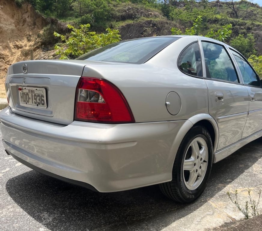 Seminovos Sao Paulo SP Carrão - Fotos para Vectra 2.2 expression ano 2002 com Teto completo