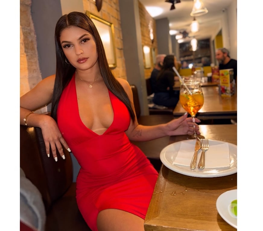 Garotas de programa Rio de Janeiro RJ Glória - Fotos para Novinha bronzeada em curta temporada 😈🔥