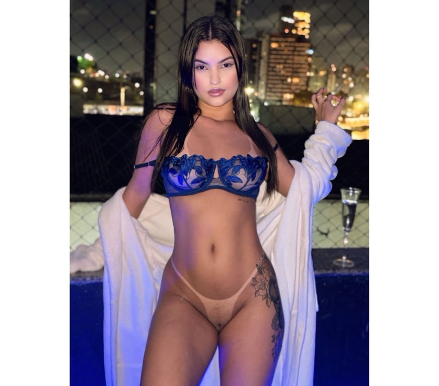 Garotas de programa Rio de Janeiro RJ Glória - Fotos para Novinha bronzeada em curta temporada 😈🔥