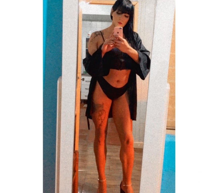 Garotas de programa Santa Cruz do Sul RS - Fotos para Jeh Ferrari TRANSEX