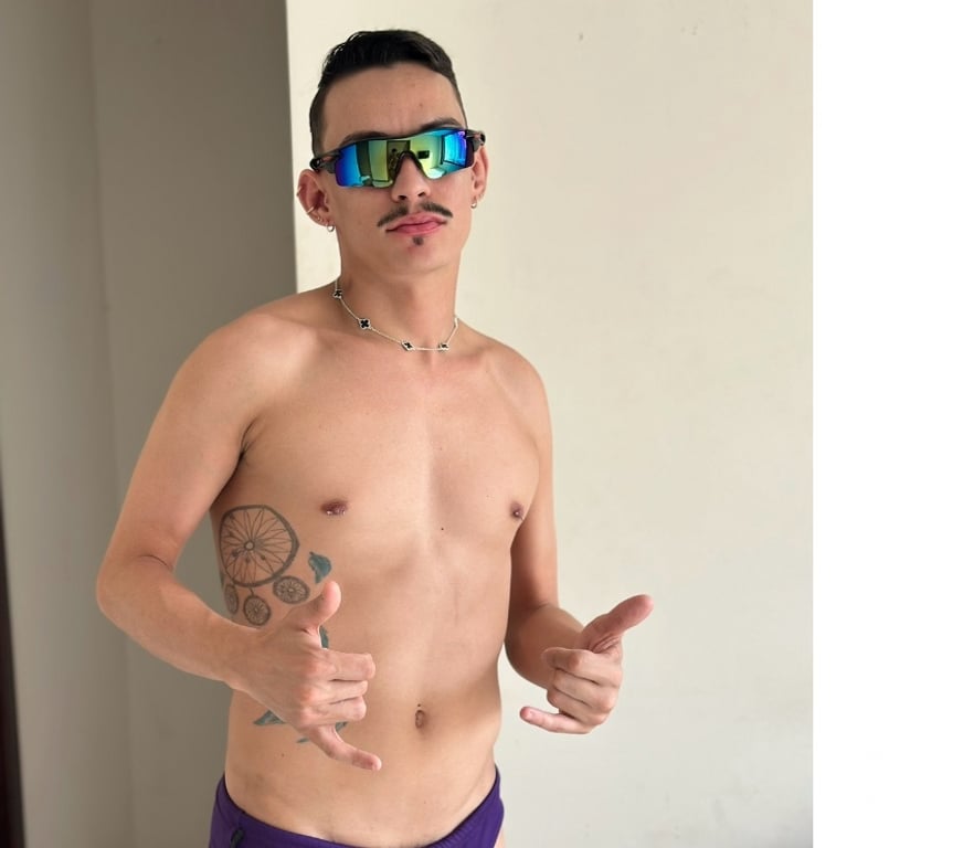 Acompanhantes masculinos Guara DF - Fotos para Leonardo Grandão🍆🍑