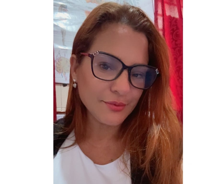 Garotas de programa Curitiba PR Fazendinha-Portão - Fotos para Terapia tântrica, nuru e depilação no Rebouças