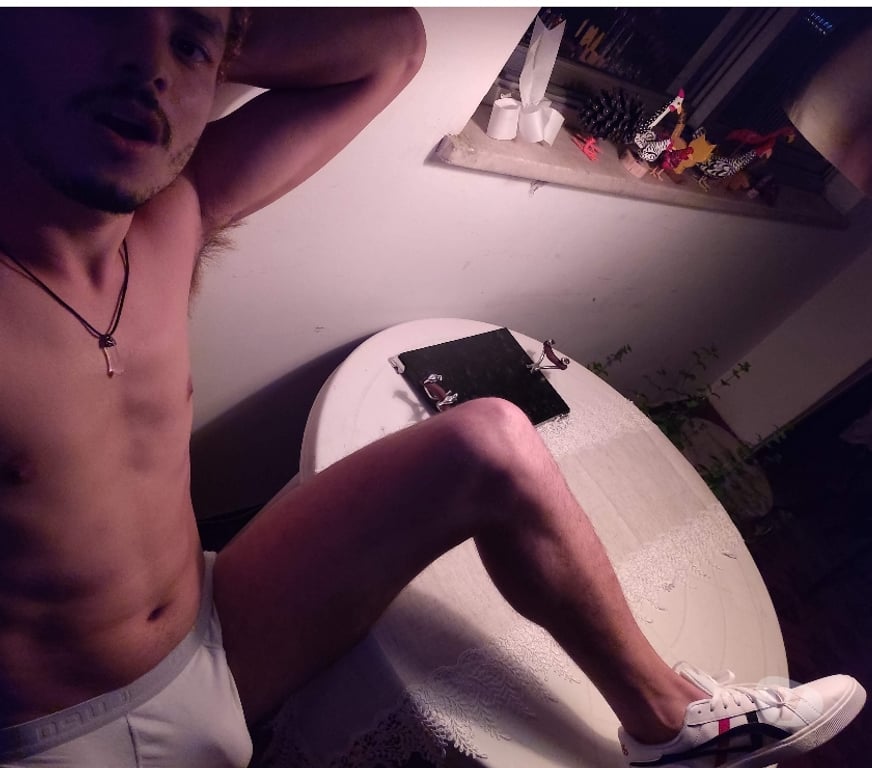 Acompanhantes masculinos Sao Paulo SP Santo Amaro - Fotos para Cavaleiro ruivo, esportista, estudante de economia