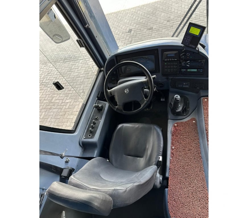  Ônibus Usados Curitiba PR Cidade Industrial de Curitiba - Fotos para Onibus Campione Dianteiro Volvo 270-F ano 2012 cód.9992