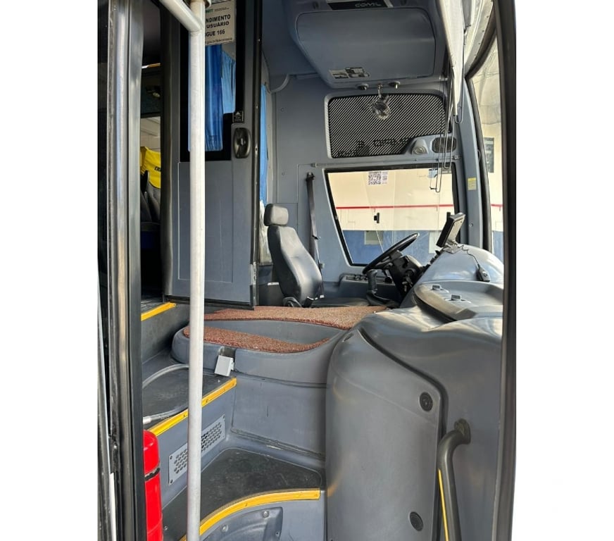  Ônibus Usados Curitiba PR Cidade Industrial de Curitiba - Fotos para Onibus Campione Dianteiro Volvo 270-F ano 2012 cód.9992