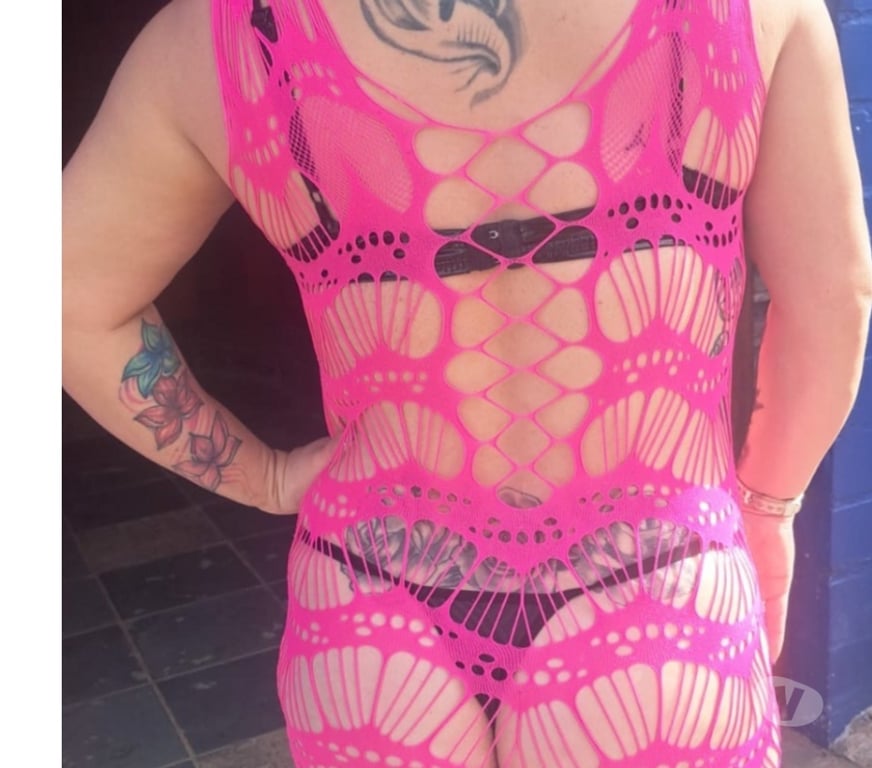 Garotas de programa Guaratuba PR - Fotos para Tão doce como Alice , tão louca como o chapeleiro