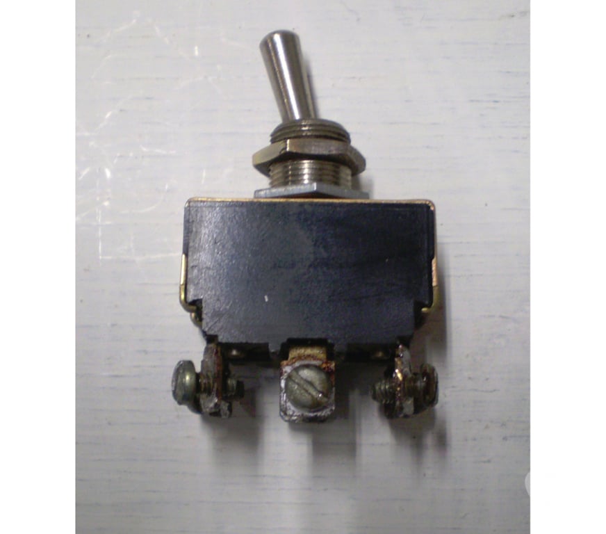 Equipamentos Porto Alegre RS Porto Alegre Sul - Fotos para Par de chaves alavanca Margirius.- Cód. 399 -