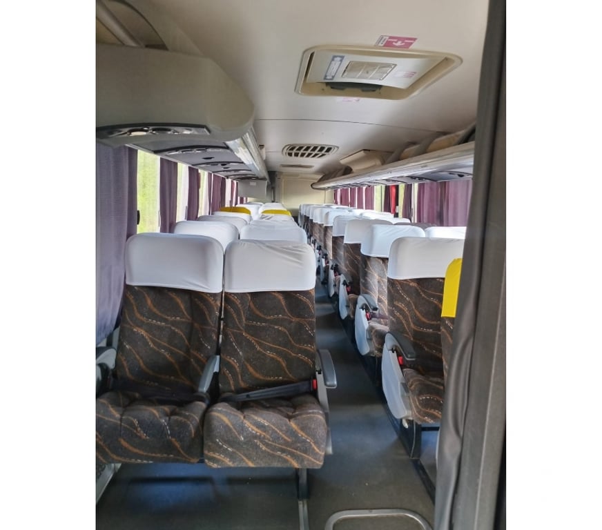  Ônibus Usados Curitiba PR Cidade Industrial de Curitiba - Fotos para Onibus Motor dianteiro Comil completo ano 2015 cód.10006