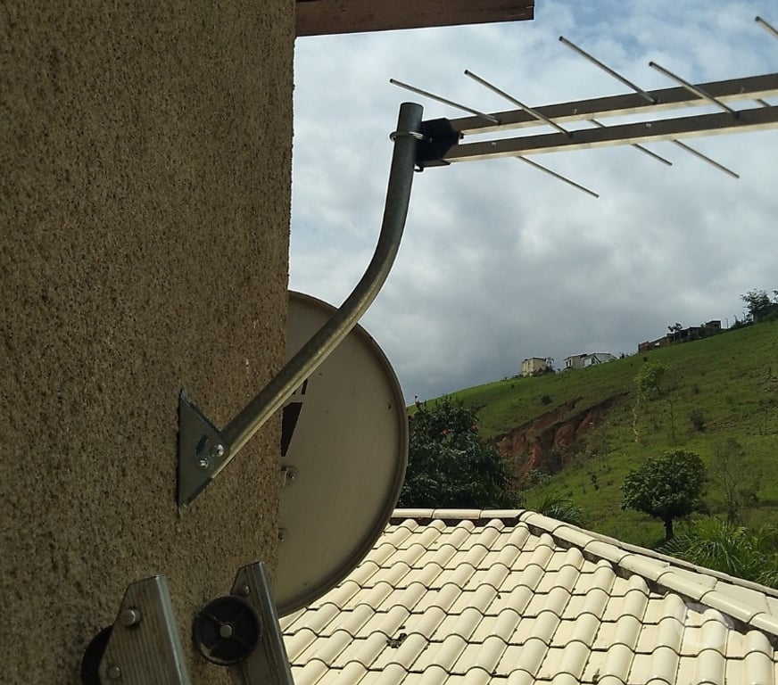 Reparo - Conserto - Reforma Volta Redonda RJ - Fotos para Moises antenas são João Volta Redonda (24)99995-1650